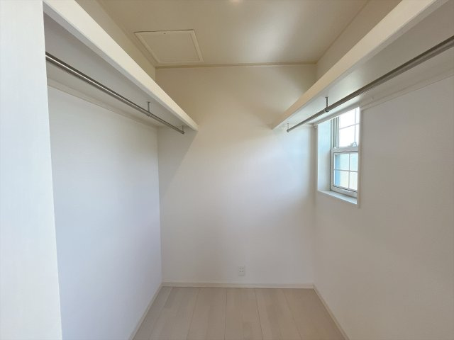 美里町　中古戸建の収納