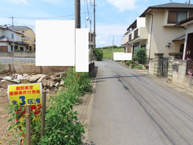 坂戸市中富町売地の前面道路含む現地写真