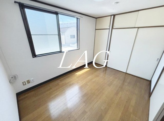 【居間・リビング】 | グリーンハイツ | 洋室のお部屋です。