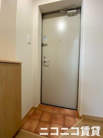 【玄関】 | 別号室イメージの為、現状を優先致します。