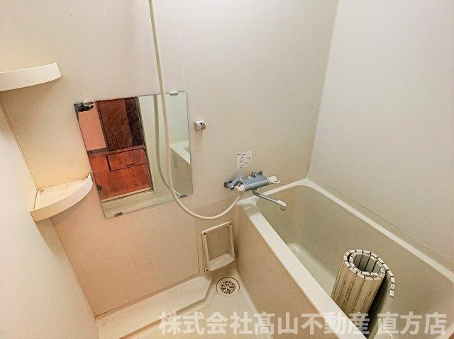 直方市大字感田のアパートの浴室