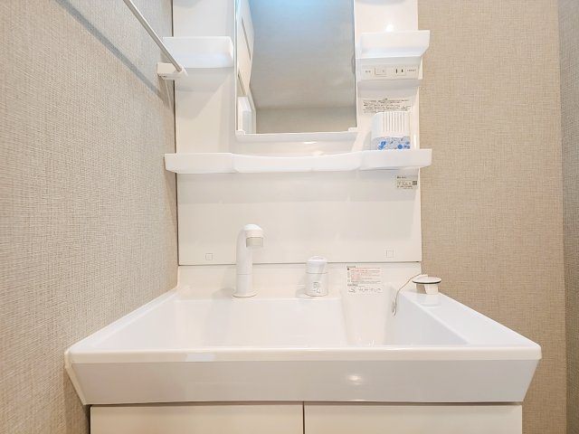 【洗面所】 | フォルテ川崎 | 広い洗面スペース