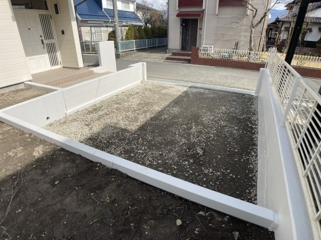 松本市笹賀の庭