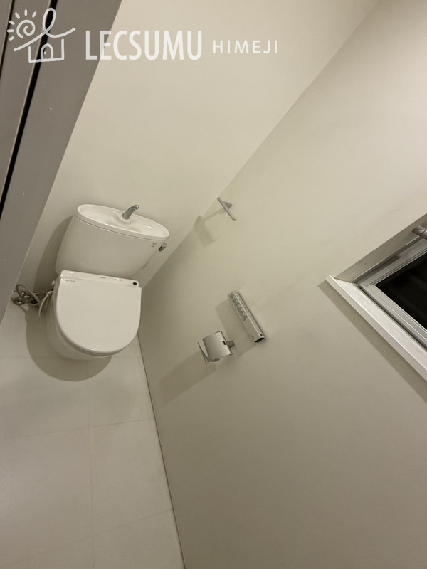 姫路市継/中古戸建のトイレ