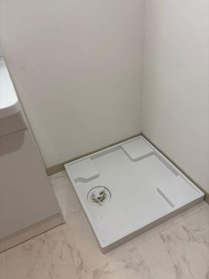 【設備】 | パティオ右近 | 室内洗濯機置き場。