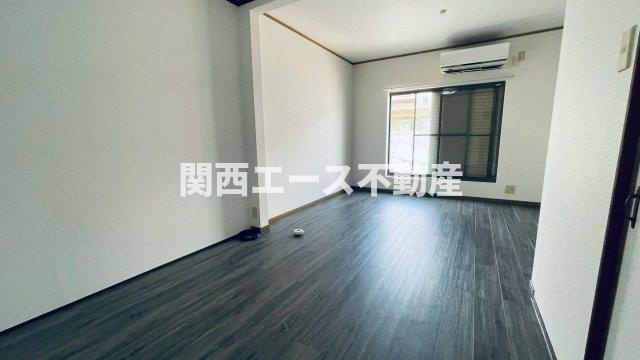 【寝室】 | 六万寺町１丁目貸家