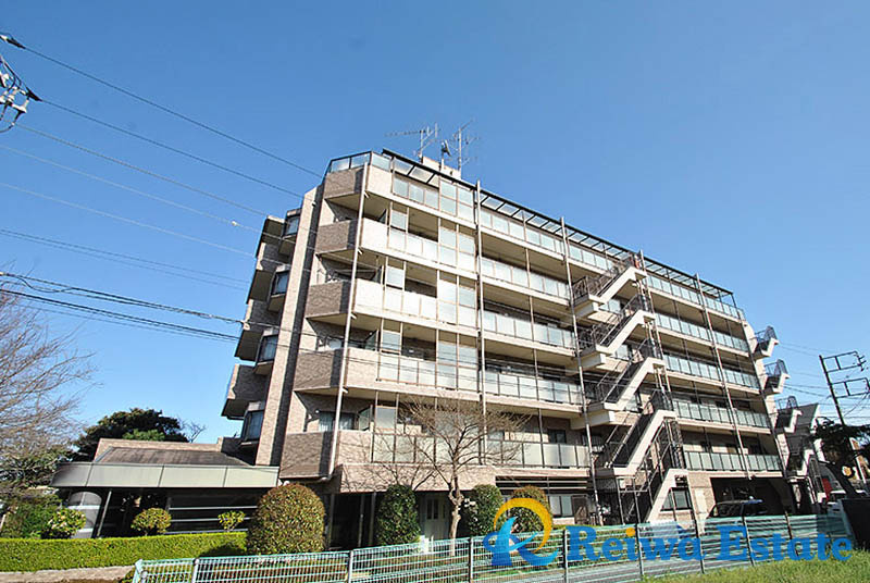 ライオンズマンション茅ヶ崎中央公園の外観