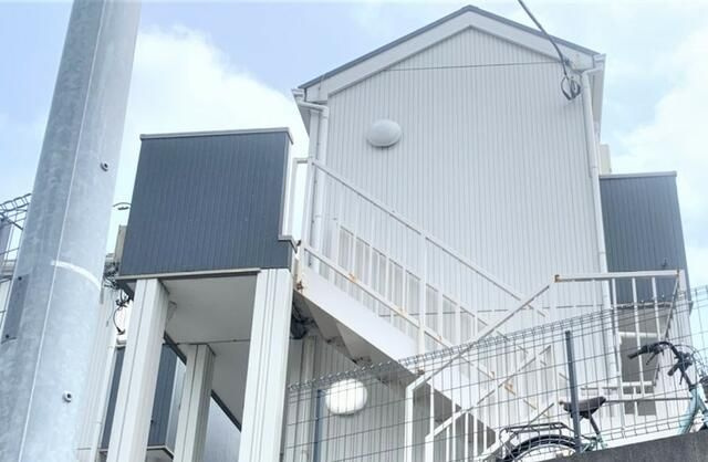 横浜市港北区鳥山町のアパートの外観