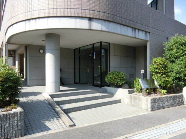 ヴィラソレイユのエントランス