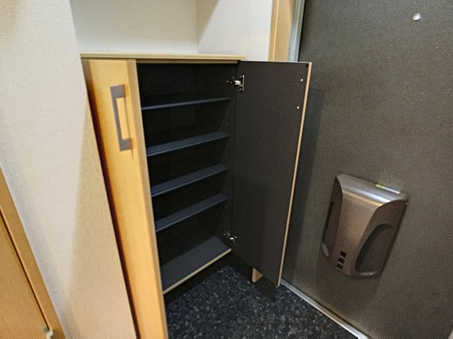 直方市大字頓野のアパートの収納