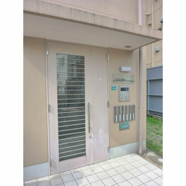 Ｒ・ＳＩＤＥ東池袋のエントランス
