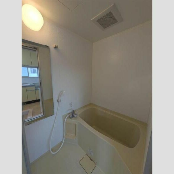 横須賀市三春町５丁目の賃貸マンションの浴室