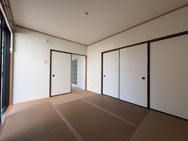 コーポひまわりの和室