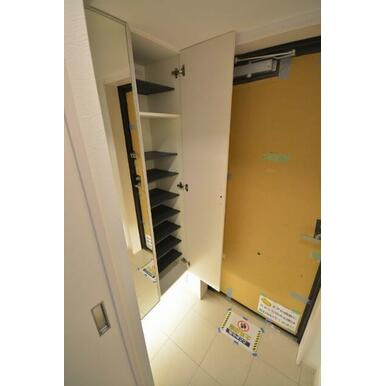 アルティザ小倉 の玄関