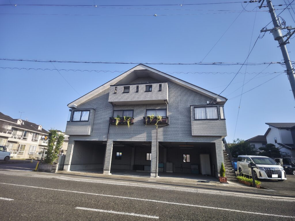 守山市岡町の店舗事務所