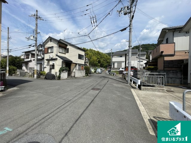 京都市伏見区日野西大道町　新築一戸建ての前面道路含む現地写真|現在の進捗状況です！順調に作業進行中、完成が待ち遠しいです！詳細の間取り等、お気軽にお問い合わせください！
