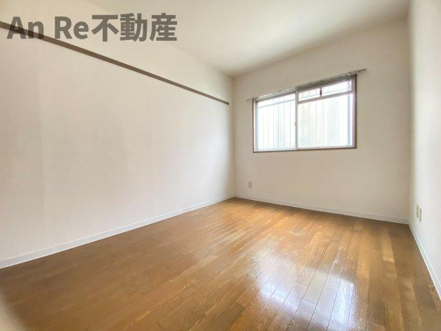 グリーンヴィレッジ東川口の洋室