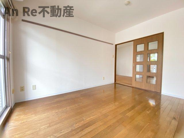 グリーンヴィレッジ東川口の洋室