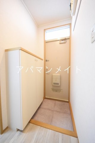 【玄関】 | シティハイムＳＡＫＡＥ2 | 収納もある玄関です