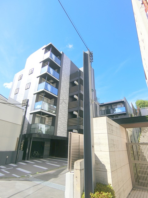 ロアール千鳥町駅前の外観