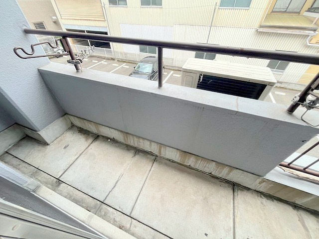 ハイツ小松のバルコニー
