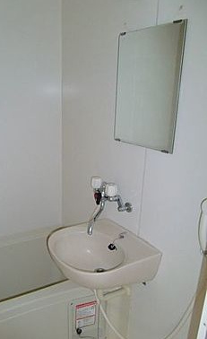 ウッドワン1番館の洗面所|コンパクトで使いやすい洗面所