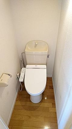 ウッドワン1番館のトイレ|コンパクトで使いやすいトイレです
