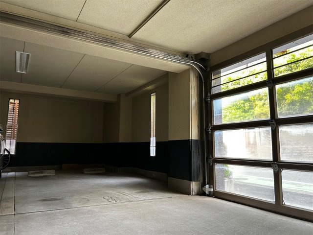セントラルメゾン大濠一丁目の駐車場