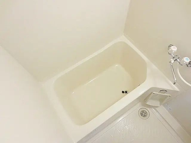 小平市学園西町１丁目の賃貸マンションの浴室