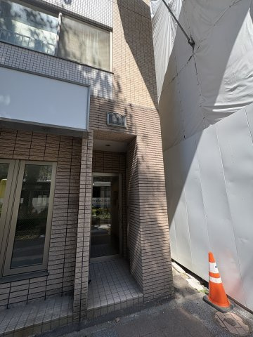 【エントランス】ティアラＳ４
