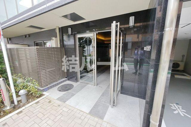 板橋区三園１丁目の賃貸マンションのエントランス