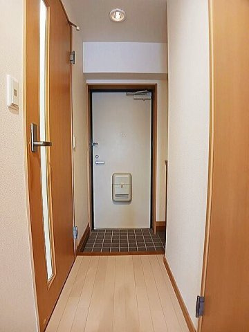 スプリングウィンドⅡの玄関