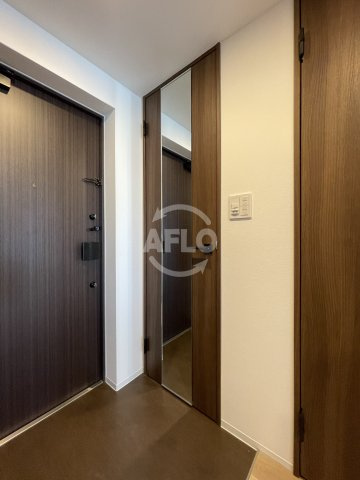 AFFLUENCE難波EAST　浪速小学校区の玄関|AFFLUENCE難波EAST　玄関