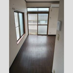 市原市青柳のアパートの居間・リビング