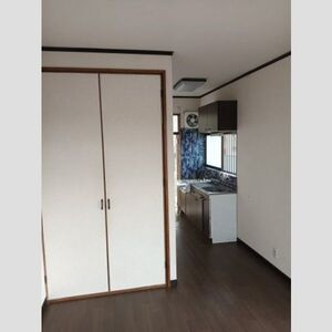 市原市青柳のアパートの内装
