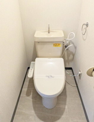 熊本市西区小島９丁目の賃貸マンションのトイレ