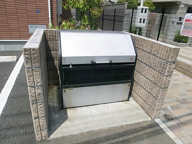 プリムローズのその他共用部分|敷地内のごみ置き場です♪