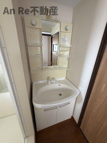 大和マンションの洗面所