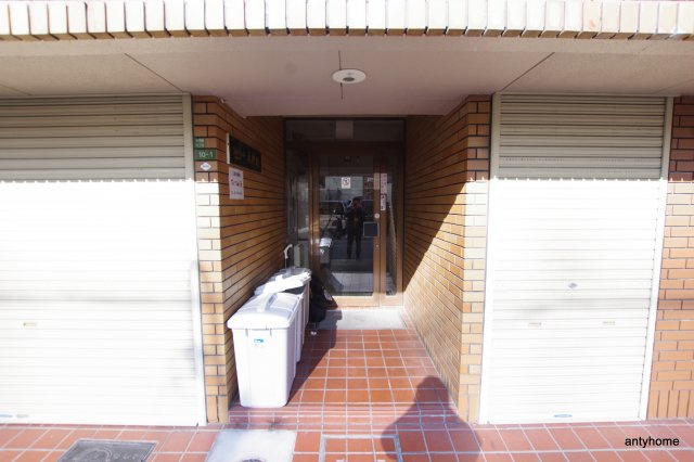 メゾンドール天神橋　仲介手数料無料のエントランス