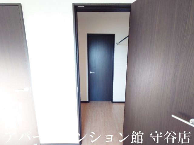 ＣＬＡＩＲ ＪＵＮの内装