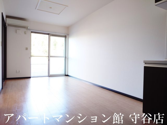ＣＬＡＩＲ ＪＵＮの居間・リビング