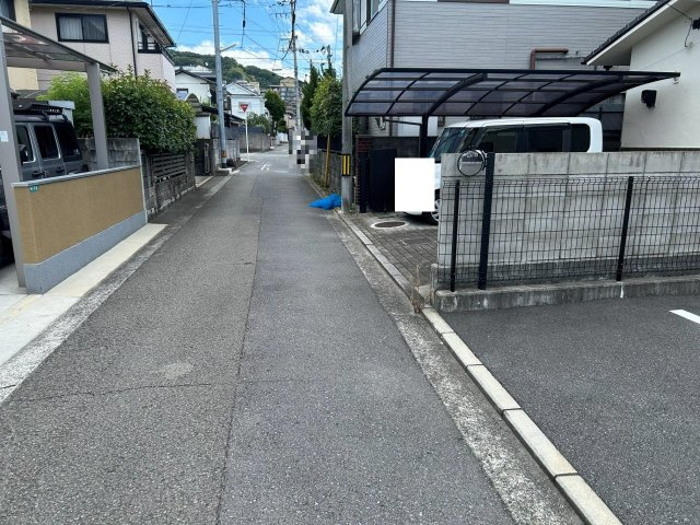 道後緑台の前面道路含む現地写真