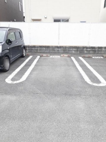 セレーノの駐車場