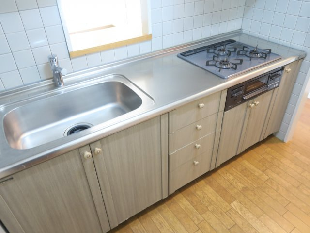 フジヴェール法連寺山のキッチン