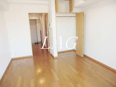 【居間・リビング】 | ラグジュアリーガーデン東松戸 | 洋室のお部屋です。