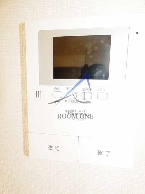 ソレイユ大崎のセキュリティ|モニター付きインターホンです。