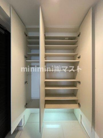 BERISTA夕陽ヶ丘の玄関|同間取り・別部屋参考写真