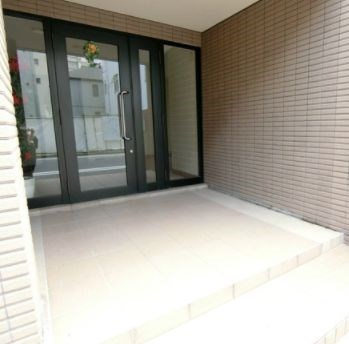 【エントランス】アヴァンセ川崎