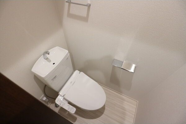 REGALEST道徳のトイレ