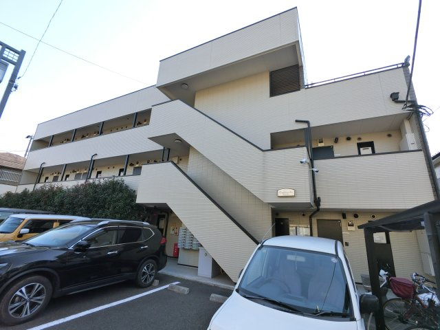 アンプルール　フェール　プリミエールの外観